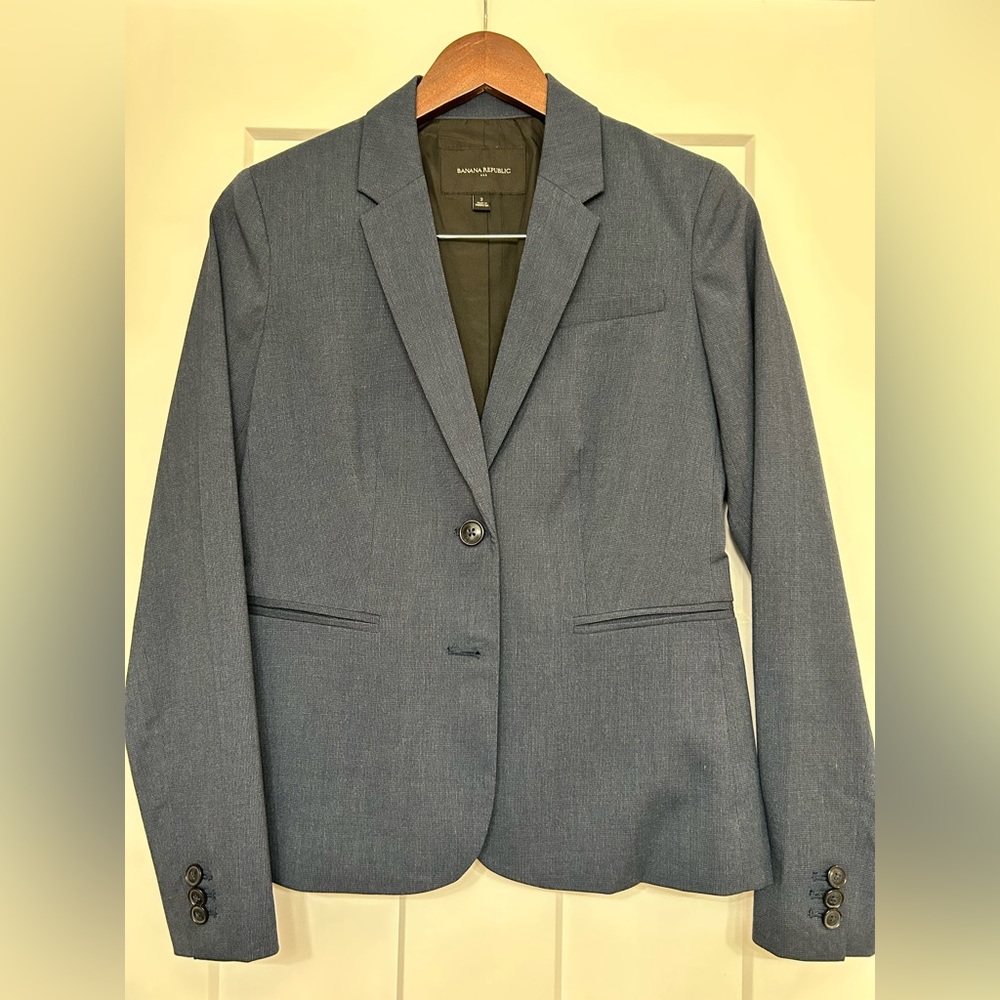 Banana Republic Women’s Suit Set
